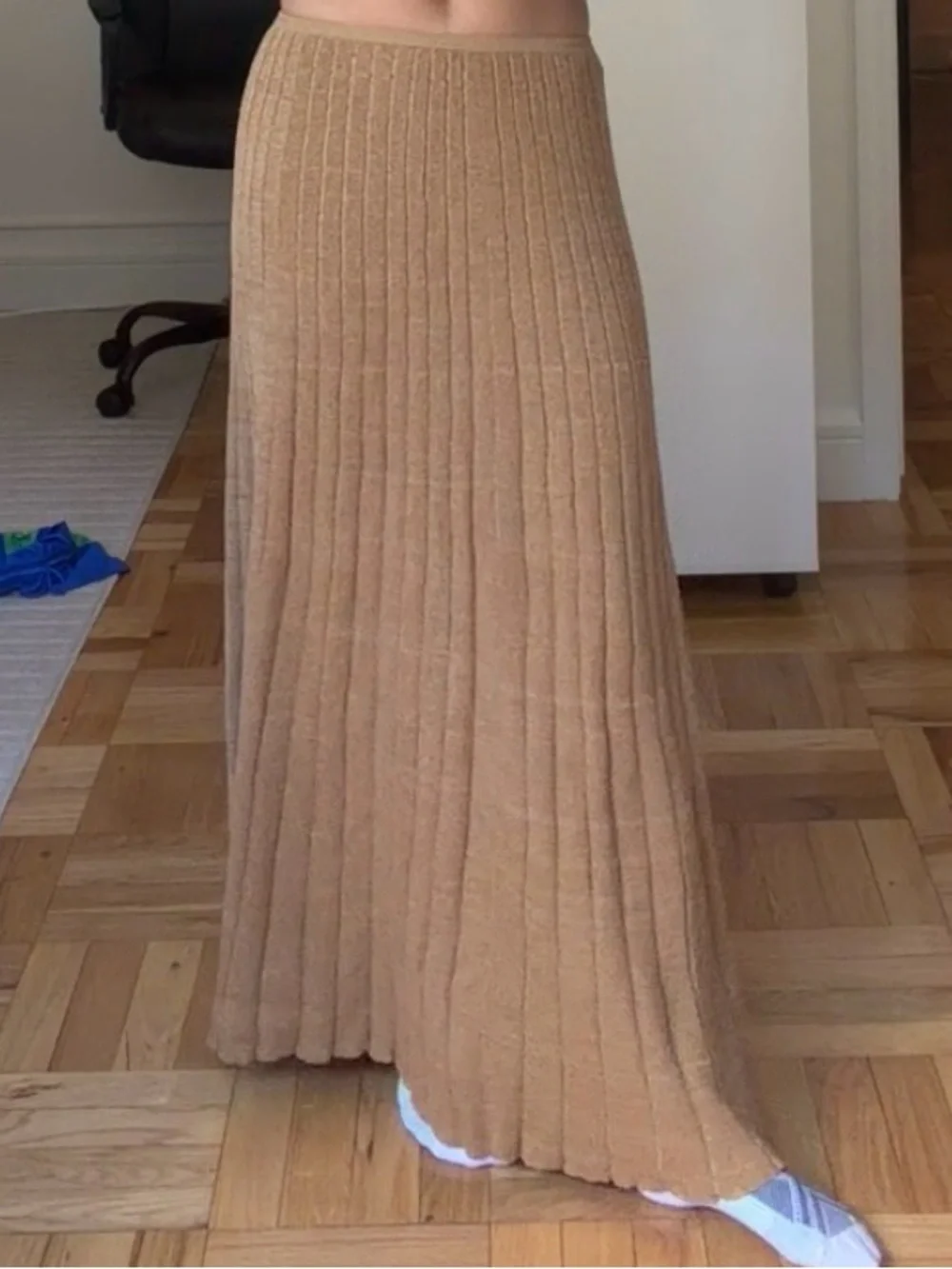 Tory Burch Ribbed Knit Maxi Skirt - Camel